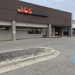 Commerce Ace Hardware - Storefront