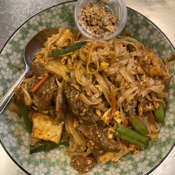 Ballard Mandarin - Pad Thai Beef