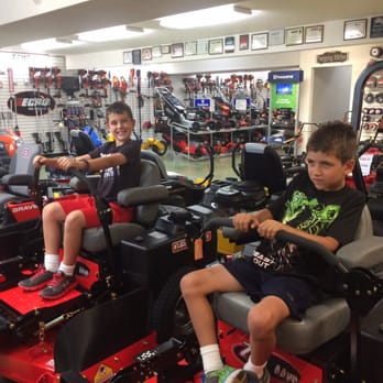Henderson Equipment - Hendersonville rocks! Great staff and kind to the kiddos too! Even gave them free hats! - Farm Equipment Repair Near Me - Portland, Oregon Henderson Equipment - Hendersonville rocks! Great staff and kind to the kiddos too! Even gave them free hats! - Farm Equipment Repair Near Me - Portland, Oregon