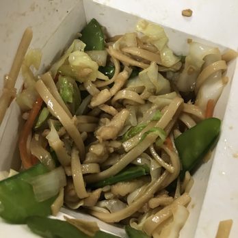 Wong Express House - Delicious chicken lo mein - Chinese Near Me - Brighton, Michigan