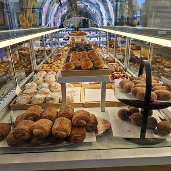 Paris Baguette - Nice view - Bakeries Near Me - Rockville, Maryland Paris Baguette - Nice view - Bakeries Near Me - Rockville, Maryland
