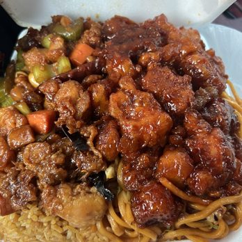 Ok Chinese - Closeup of Two Item Combo: Orange Chicken & Kung Pao Chicken - Chinese Near Me - Van Nuys, California