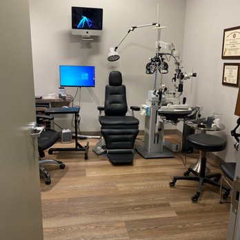 Jackman Optometry - Exam room - Optometrists Near Me - ORANGE, California