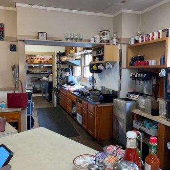 Dean's Homestyle Cafe - kitchen is open - American Near Me - Clackamas, Oregon