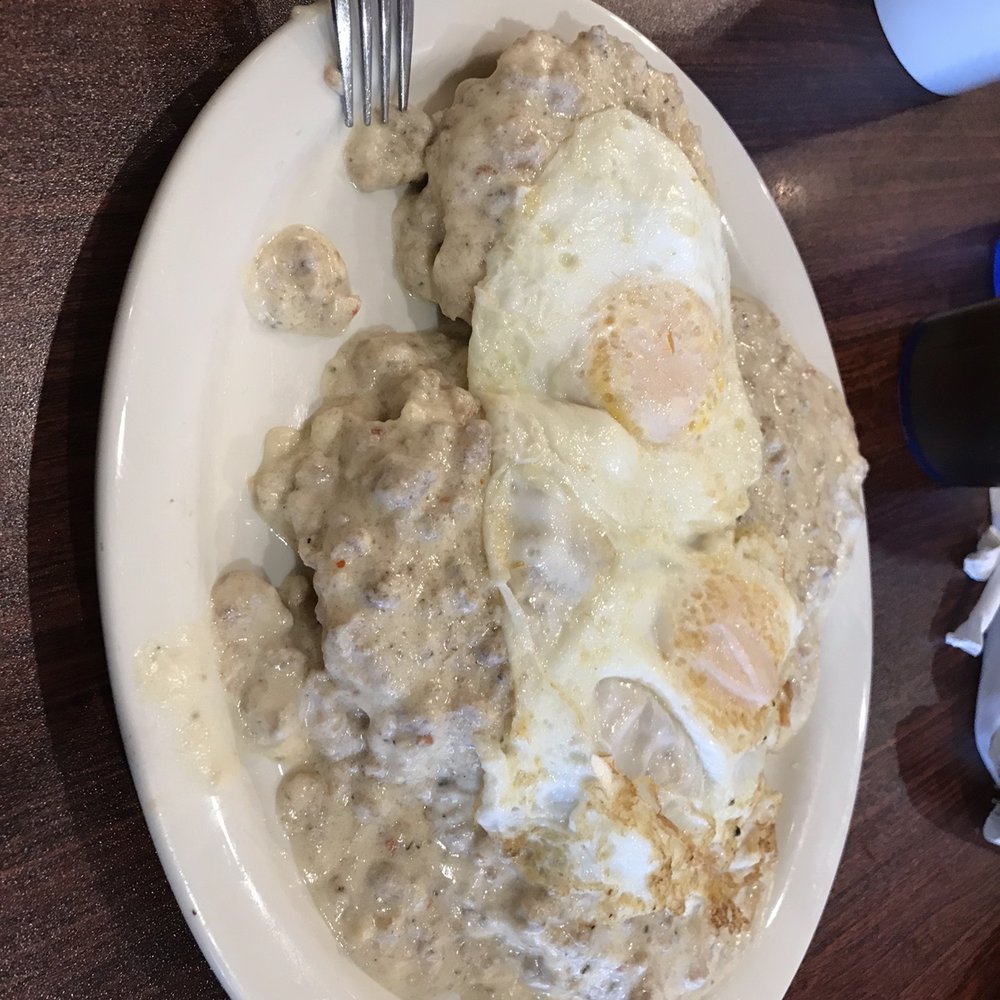 100th St Corner Cafe - Biscuits and gravy - Cafes Near Me - Urbandale, Iowa