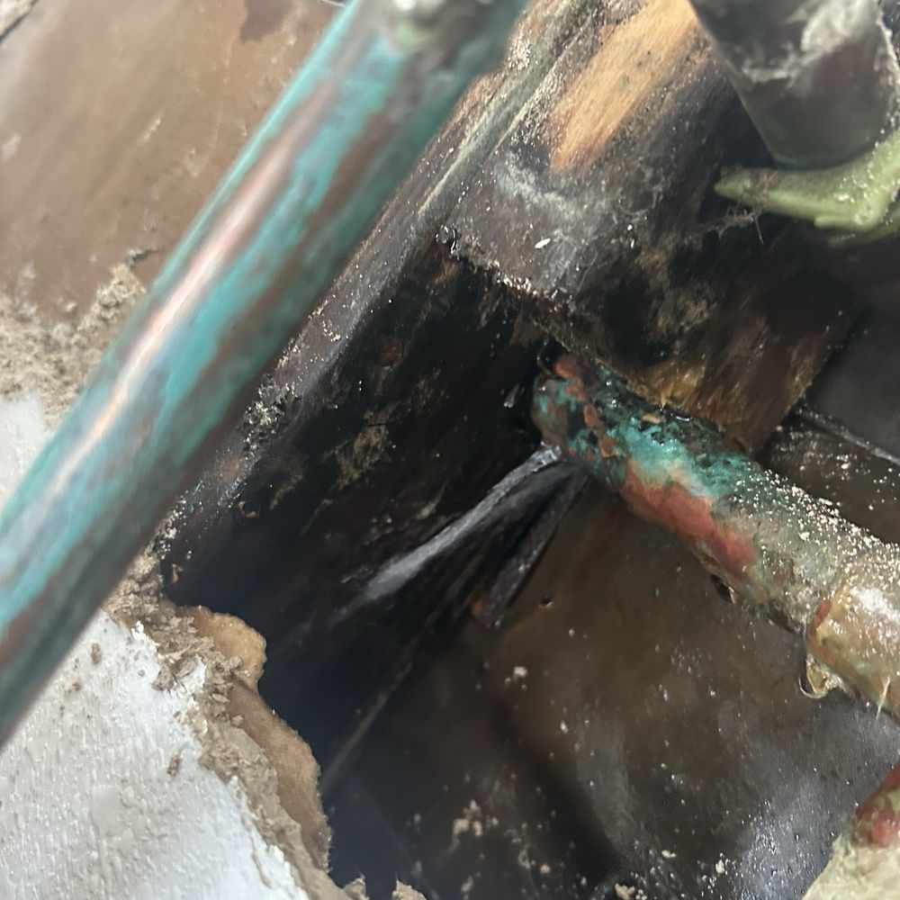 Iron Mountain Plumbing - Copper pipe with hole - Plumbing Near Me - Anaheim, California Iron Mountain Plumbing - Copper pipe with hole - Plumbing Near Me - Anaheim, California