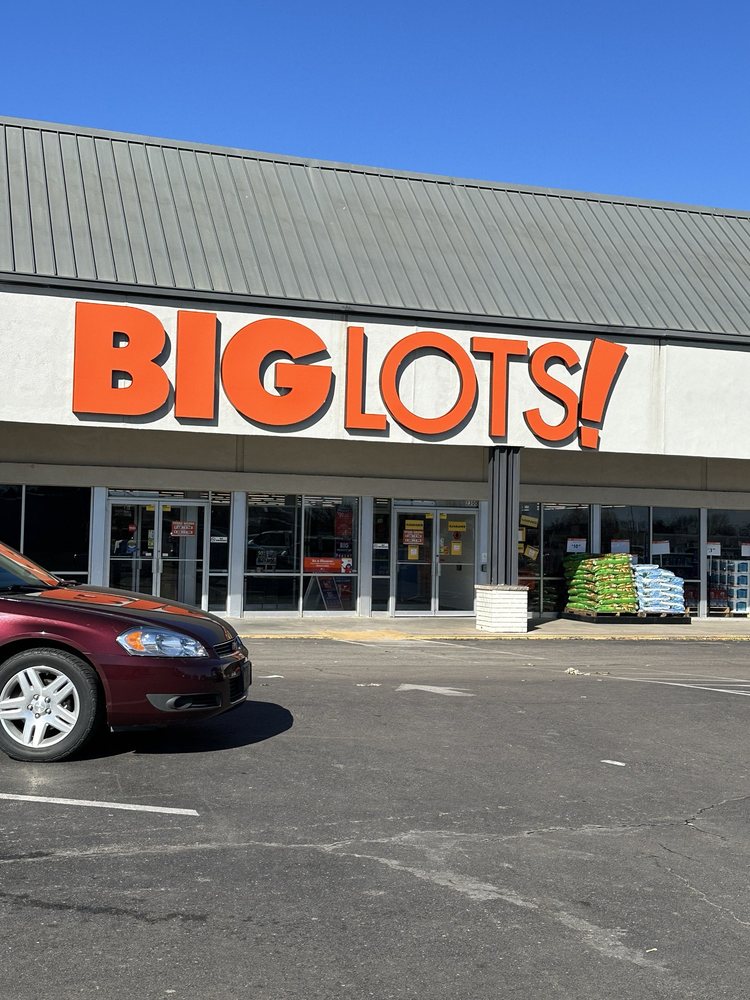 BIG LOTS Updated July 2024 2300 E Shawnee Rd, Muskogee, Oklahoma