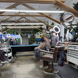 Redwood Barbershop - Barbershop