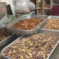 Master Nuts - Fresh roasted peanuts!