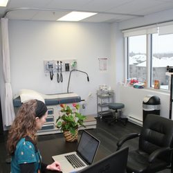 Clinique Admedica - Bureau du Dre Annie Demers de la clinique médicale privée Admedica.