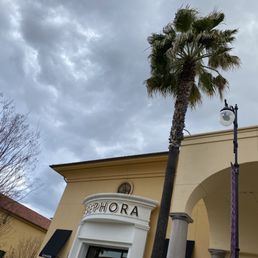 Exterior photo of SEPHORA - Folsom, California Exterior photo of SEPHORA - Folsom, California