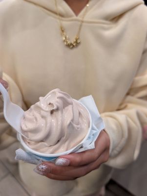 Cinnabon Swirl by null