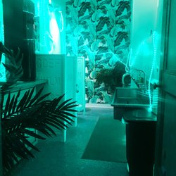 TriBeCa front bathroom