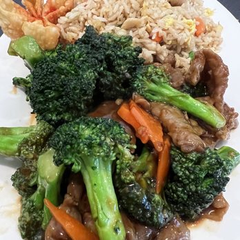 Chef Bo - L2. Broccoli with Beef Lunch Special - Chinese Near Me - Elk Grove, California Chef Bo - L2. Broccoli with Beef Lunch Special - Chinese Near Me - Elk Grove, California