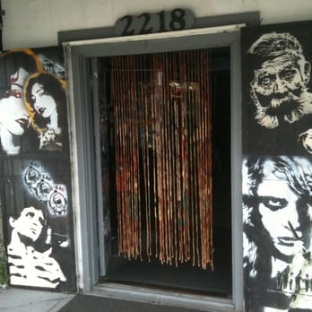 Wiseguys Smoke Shop - Cool artwork on front door - Tobacco Shops Near Me - San Pedro, California
