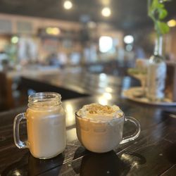 Bourbon Café and Coffee Saloon - What a gem! Great food, delicious coffee and wonderful atmosphere.