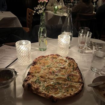 Little Donna’s - Pizza of the day (white pizza with persimmon) - Pizza Near Me - Baltimore, Maryland Little Donna’s - Pizza of the day (white pizza with persimmon) - Pizza Near Me - Baltimore, Maryland