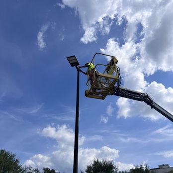 Elekprotek - Commercial pole light install. - Electricians Near Me