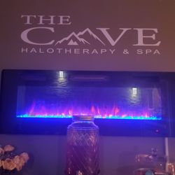 Halo Spa - The cave sign inside