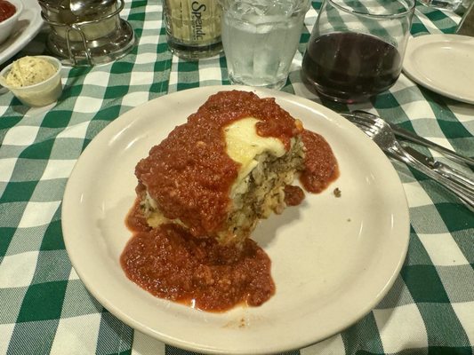 Ann & Tony's by null