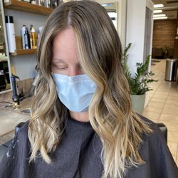 Beautytalk Hair Studio - Money piece balayage