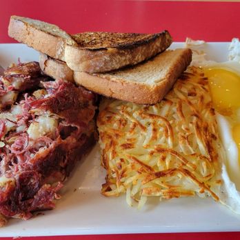 The Egg Bistro - Corn beef hash - Breakfast & Brunch Near Me - Virginia Beach, Virginia The Egg Bistro - Corn beef hash - Breakfast & Brunch Near Me - Virginia Beach, Virginia