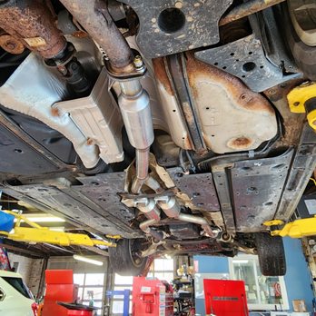 Strong's Alignment Service - Auto Repair Near Me - East Hartford, Connecticut Strong's Alignment Service - Auto Repair Near Me - East Hartford, Connecticut