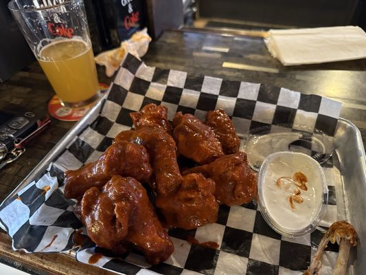 Wingnutz Bar and Grill by null