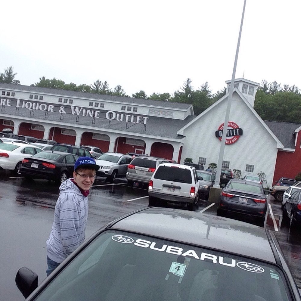 NEW HAMPSHIRE LIQUOR & WINE OUTLET - Updated June 2026 - 40 Photos & 22  Reviews - Interstate 93 S 25 Springer Rd, Hooksett, New Hampshire - Beer,  Wine & Spirits - Phone Number