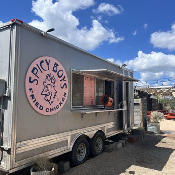 Spicy Boys Fried Chicken - St. Elmo - Food Truck - Food Trucks Near Me - Austin, Texas Spicy Boys Fried Chicken - St. Elmo - Food Truck - Food Trucks Near Me - Austin, Texas