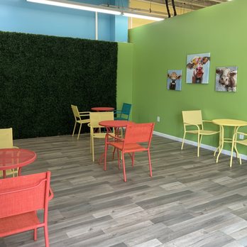 Creamatory - Party room - Ice Cream & Frozen Yogurt Near Me - Fairfield, New Jersey