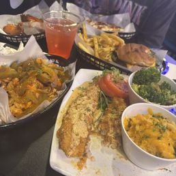 Calamari, catfish, Mac and cheese, broccoli, wings , loaded fries, burger and fries Calamari, catfish, Mac and cheese, broccoli, wings , loaded fries, burger and fries