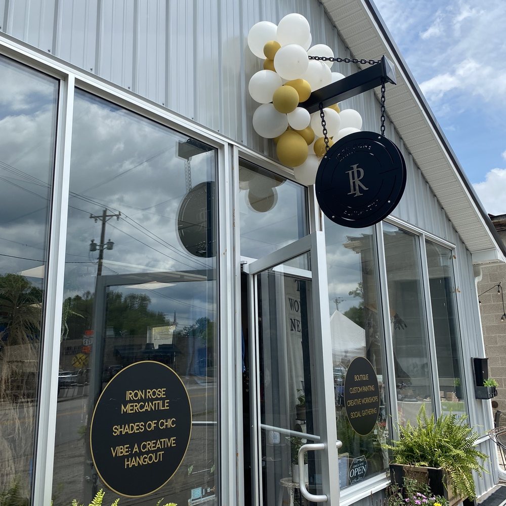 Vibe: A Creative Hangout - Arts & Crafts Near Me - Middletown, Ohio Vibe: A Creative Hangout - Arts & Crafts Near Me - Middletown, Ohio