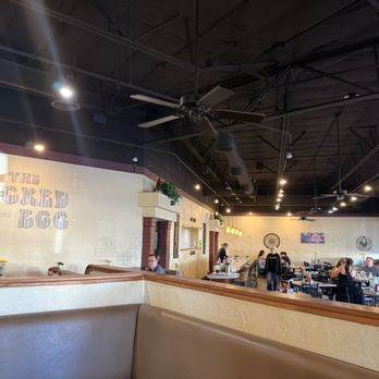 The Cracked Egg - Sitting area - Breakfast & Brunch Near Me - Henderson, Nevada