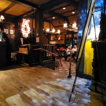 Gulliver's Restaurant - American Near Me - Irvine, California