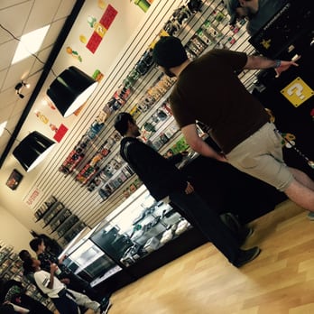 Game Portal - Video Game Stores Near Me - Burbank, California
