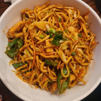 Phayul - Extra Spicy Lhasa Fried Noodles with Chicken - Himalayan/Nepalese Near Me - Jackson Heights, New York