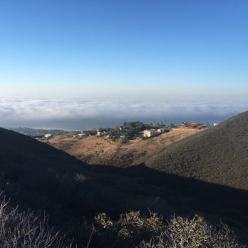 Zuma Ridge Trail - Hiking Near Me - Malibu, California