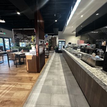 Moms Dishes - indoor at cash register - Vietnamese Near Me - Yakima, Washington