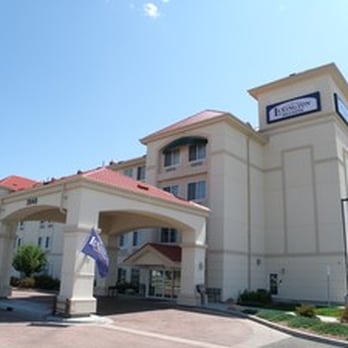 Lexington Inn & Suites - entrance way to the hotel. - Hotels Near Me - Billings, Montana Lexington Inn & Suites - entrance way to the hotel. - Hotels Near Me - Billings, Montana