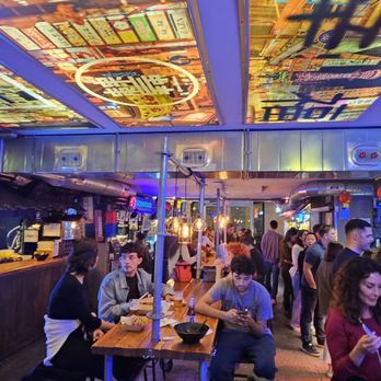 Yatai Market - Gastropubs Near Me - Madrid, M