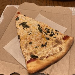 Luigi’s Famous Pizza - Margherita slice