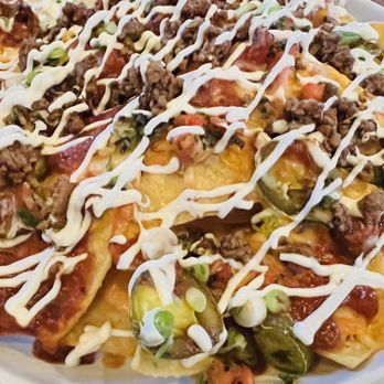 LOCAL Public Eatery Liberty Village - Nachos - Sports Bars Near Me - Toronto, Ontario