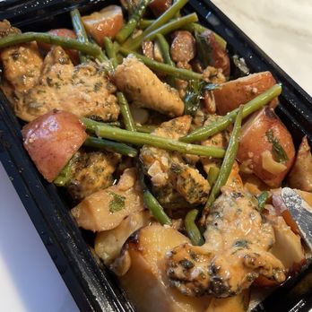 Cafe Baci - Chicken Paesano - Italian Near Me - Westbury, New York