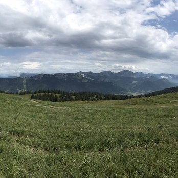 Refuge du Semnoz - Vue du plateau côté Mont Blanc! - French Near Me - Gruffy, 74 Refuge du Semnoz - Vue du plateau côté Mont Blanc! - French Near Me - Gruffy, 74
