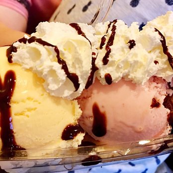 5 Dollar Cafe - Banana split only $4.50 and it's made with the famous Trifty ice cream.m!! - Breakfast & Brunch Near Me - Las Vegas, Nevada 5 Dollar Cafe - Banana split only $4.50 and it's made with the famous Trifty ice cream.m!! - Breakfast & Brunch Near Me - Las Vegas, Nevada