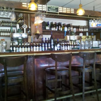 Checkers Old Munchen - The bar - American Near Me - Pompano Beach, Florida