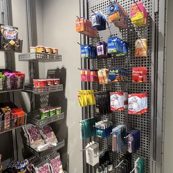 Marriott Phoenix Chandler - Sundries & snacks - Hotels Near Me - Chandler, Arizona