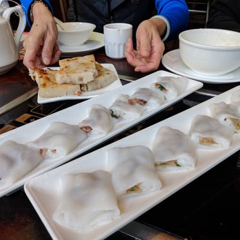 來發館火鍋刺身點心專門店 - Rice rolls (bbq pork, beef) before soy sauce - Dim Sum Near Me - Hong Kong, HK 來發館火鍋刺身點心專門店 - Rice rolls (bbq pork, beef) before soy sauce - Dim Sum Near Me - Hong Kong, HK