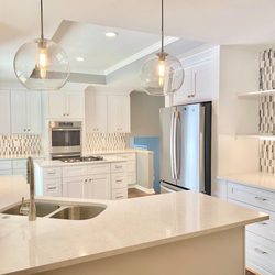 Toro Granite - Quartz Countertop/ Countertops for Kitchen/ Countertop Installation/ Granite slabs / Kitchen & Bath/ Interior Design Program available